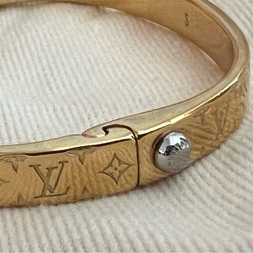Louis Vuitton Nanogram Bracelet - Picture 8 of 15
